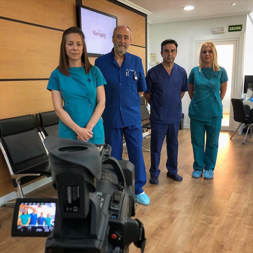 Parte del equipo de la clínica